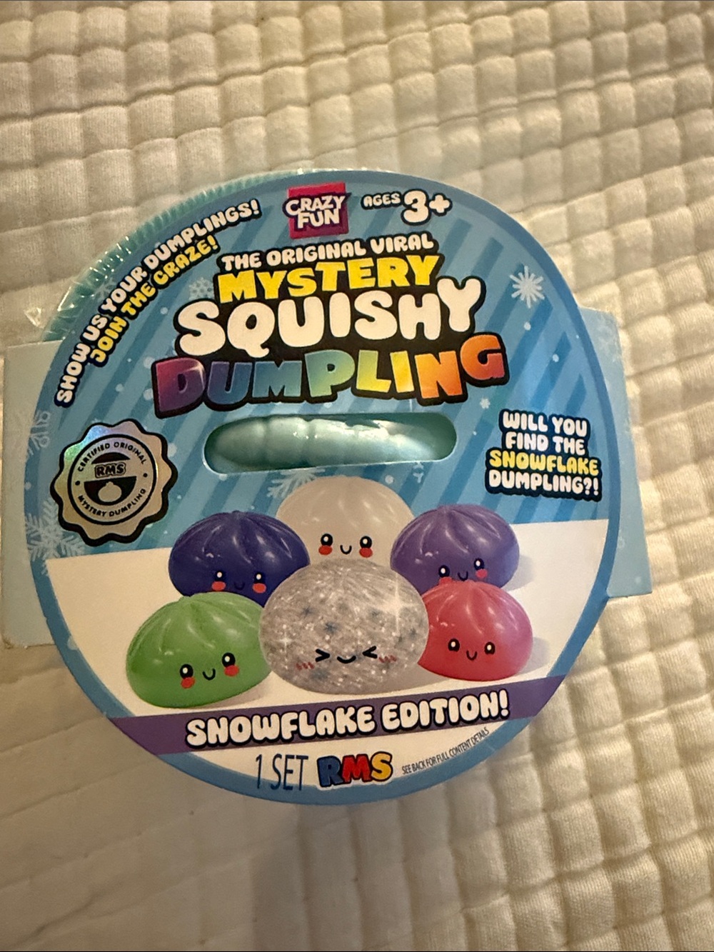 Mystery Squishy Dumpling - Snowflake Edition (Multicolor)